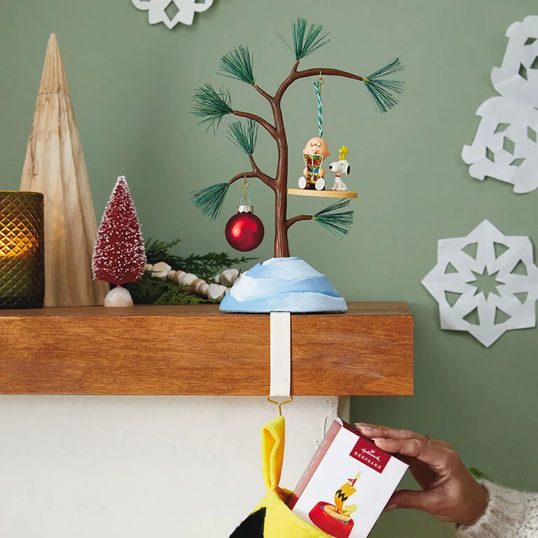 Hallmark The Peanuts® Gang A Charlie Brown Christmas Ornament And Stocking Hanger - Image 2